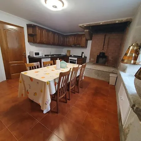 Casa En Zona Rural Cervo (Lugo)