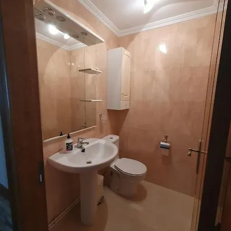 Casa En Zona Rural * Cervo (Lugo)